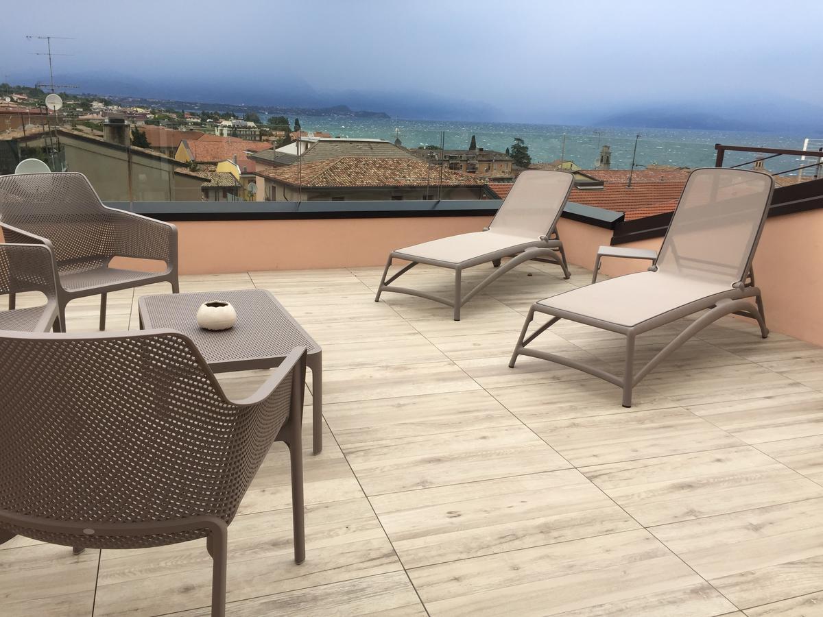 Apartamento Casa Tunina Desenzano del Garda Exterior foto