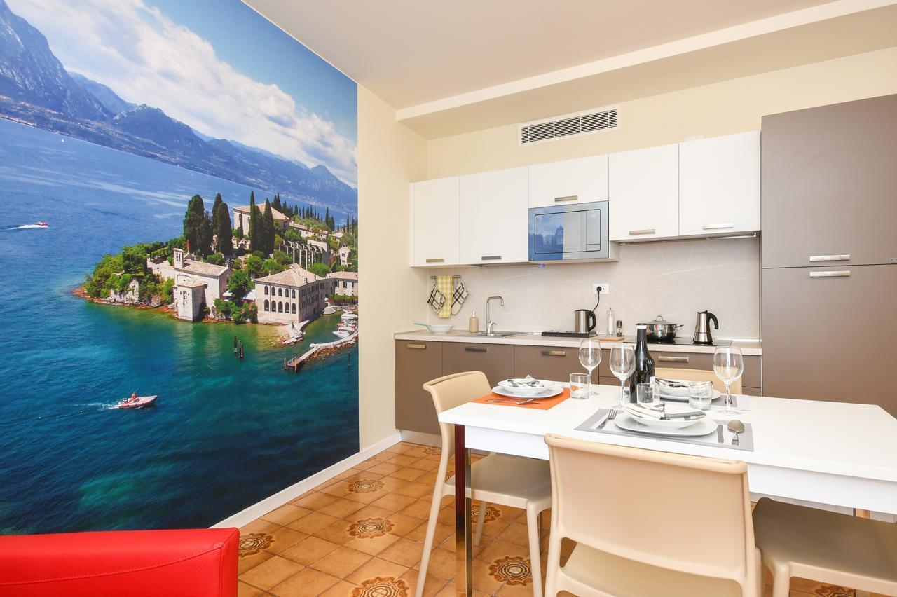 Apartamento Casa Tunina Desenzano del Garda Exterior foto